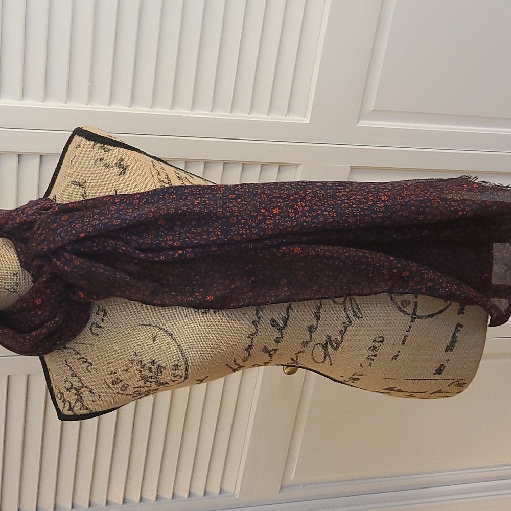 GAP 🌸 Scarf - Picture 4 of 7